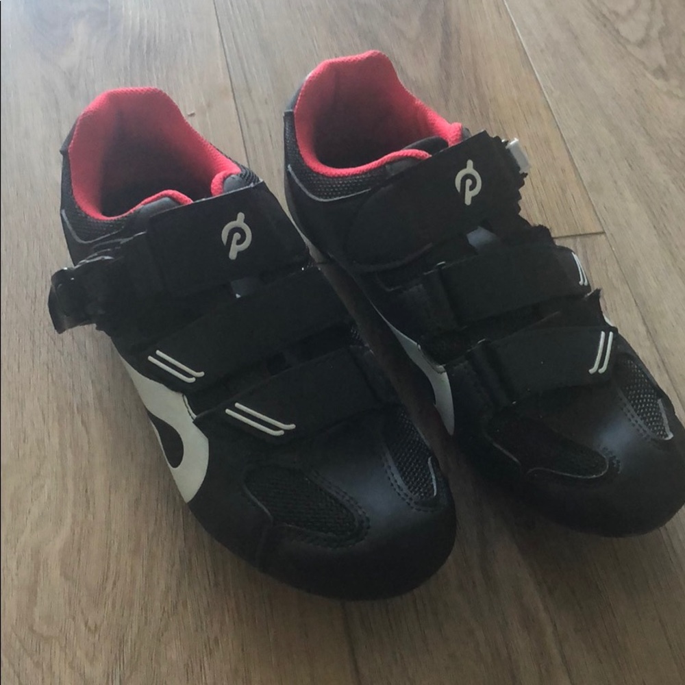 Peloton riding shoes